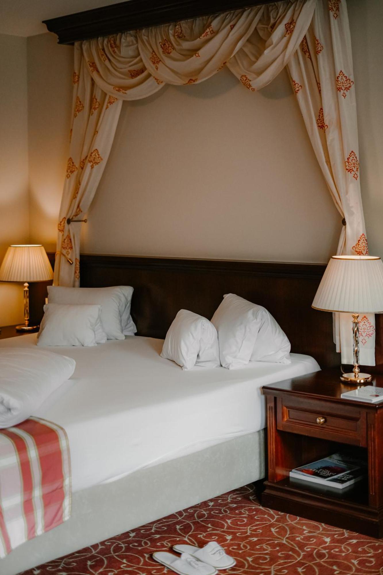 Superior Suite Mountain View